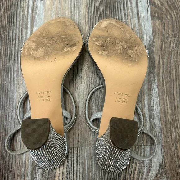 ⭐️Touch of Nina sliver heels size 7.5 ⭐️ - Picture 7 of 8